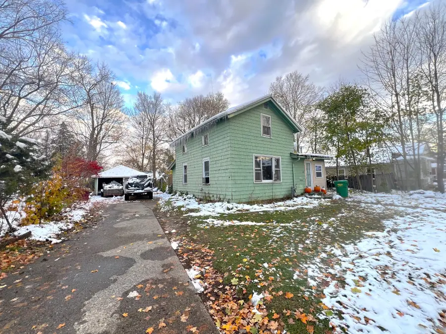 511 Maple Street, Three Rivers, MI 49093 - Image #2