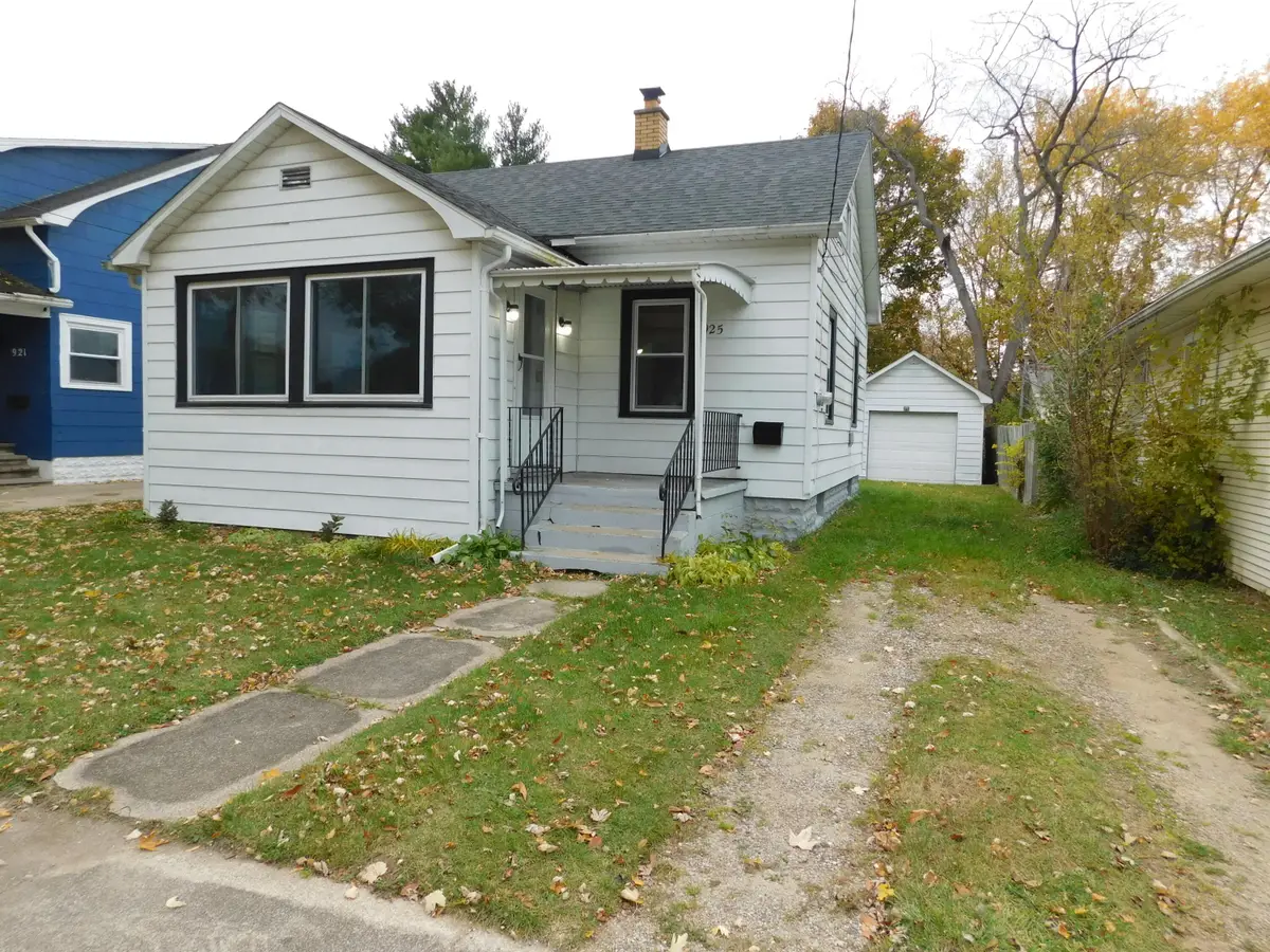 925 Dayton Avenue, Kalamazoo, MI 49048 - Image #1