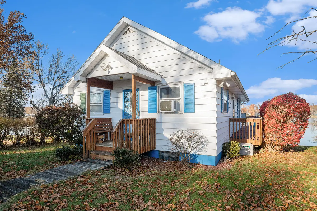 24998 Lake Shore Drive, Dowagiac, MI 49047 - Image #1