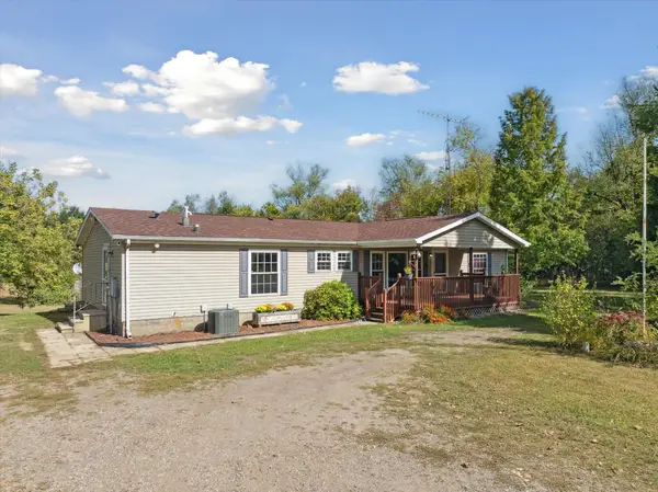 6838 Moreland Road, Jonesville, MI 49250