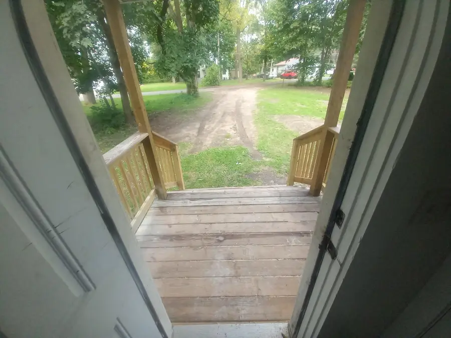 377 Parker Avenue, Benton Harbor, MI 49022 - Image #3