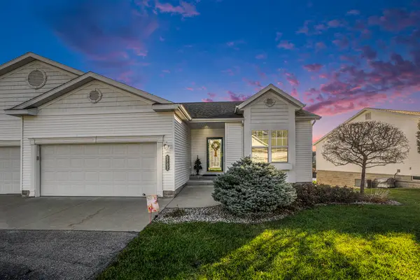 5702 N Turning Leaf Way, Fruitport, MI 49415