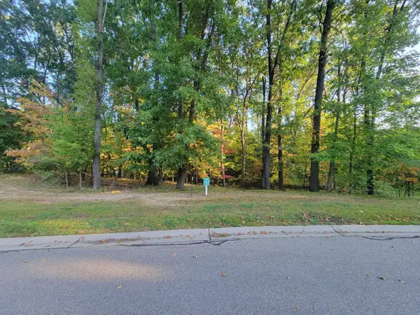 6433 N Shore Drive, Richland, MI 49083