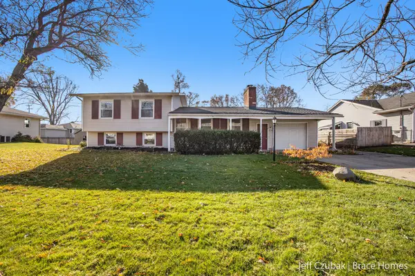 1430 Winifred Street, Jenison, MI 49428