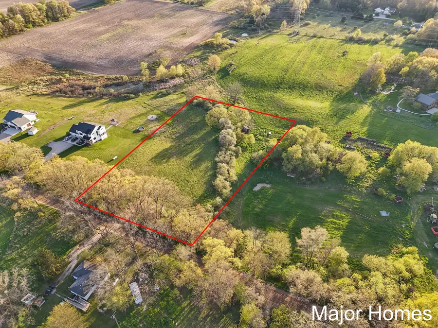 6133 Tiffany Avenue Ne, Rockford, MI 49341 - Image #2