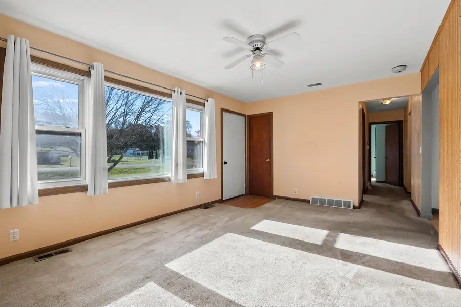 35520 Margurite Lane, Paw Paw, MI 49079 - Image #2