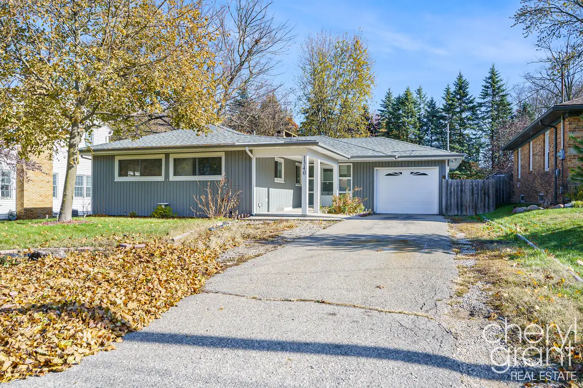 1340 Northrup Avenue Nw, Grand Rapids, MI 49504 - #1