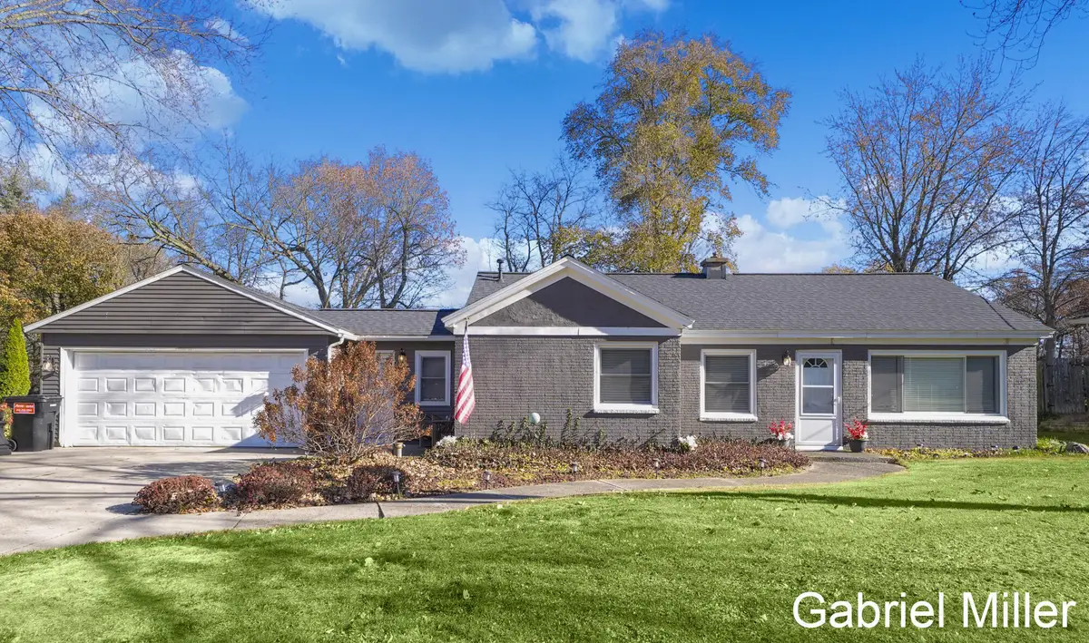 2444 Irene Avenue Se, Grand Rapids, MI 49546 - Image #1