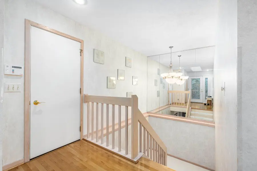 7079 Treetop Lane Ne, Rockford, MI 49341 - Image #2