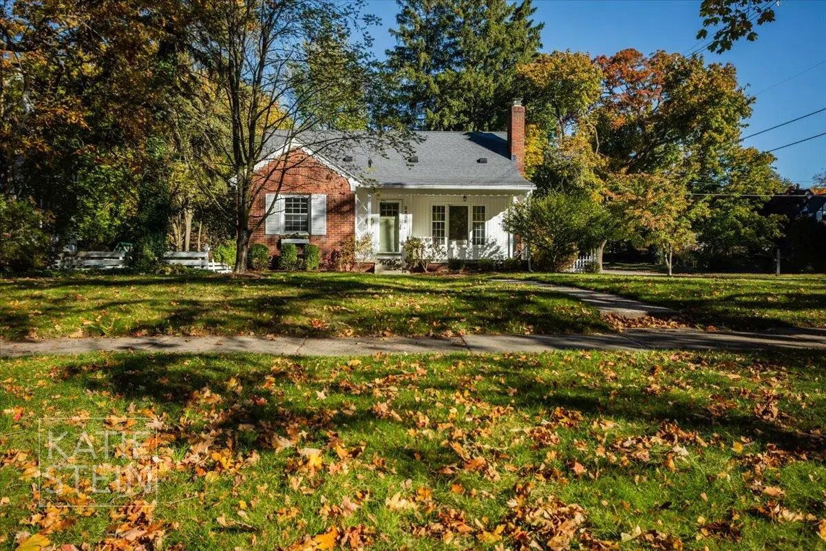 2635 Elmwood Drive Se, Grand Rapids, MI 49506 - Image #1