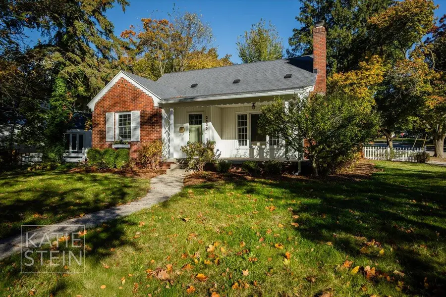 2635 Elmwood Drive Se, Grand Rapids, MI 49506 - Image #2