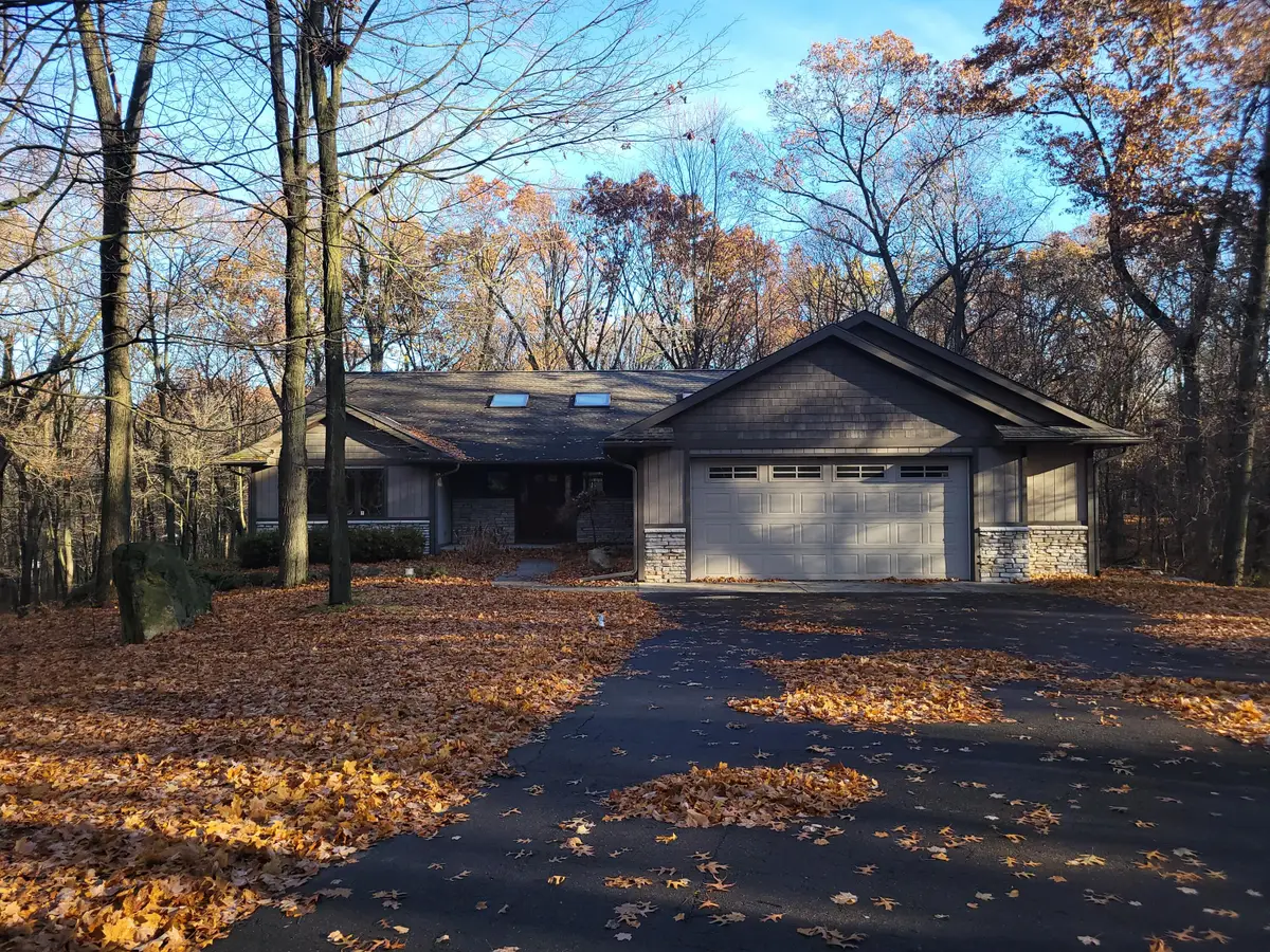 6070 Far Hills Way, Kalamazoo, MI 49009 - Image #1