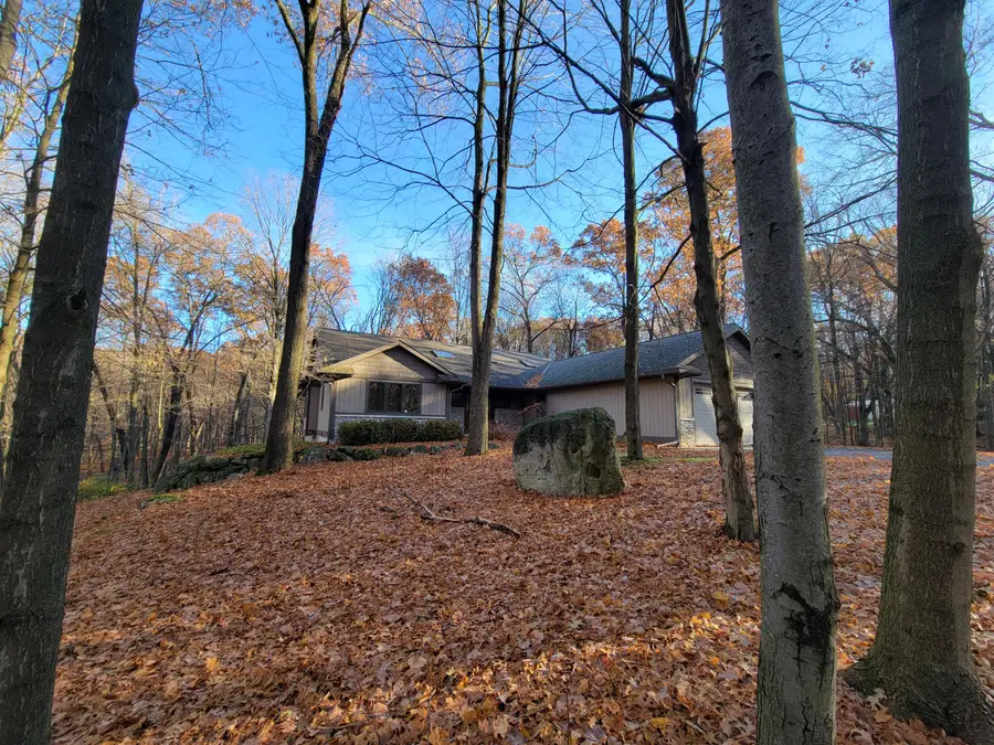 6070 Far Hills Way, Kalamazoo, MI 49009 - Image #3