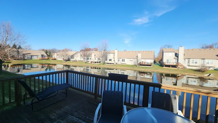 417 Winslow Circle, Commerce Township, MI 48390 - Image #2