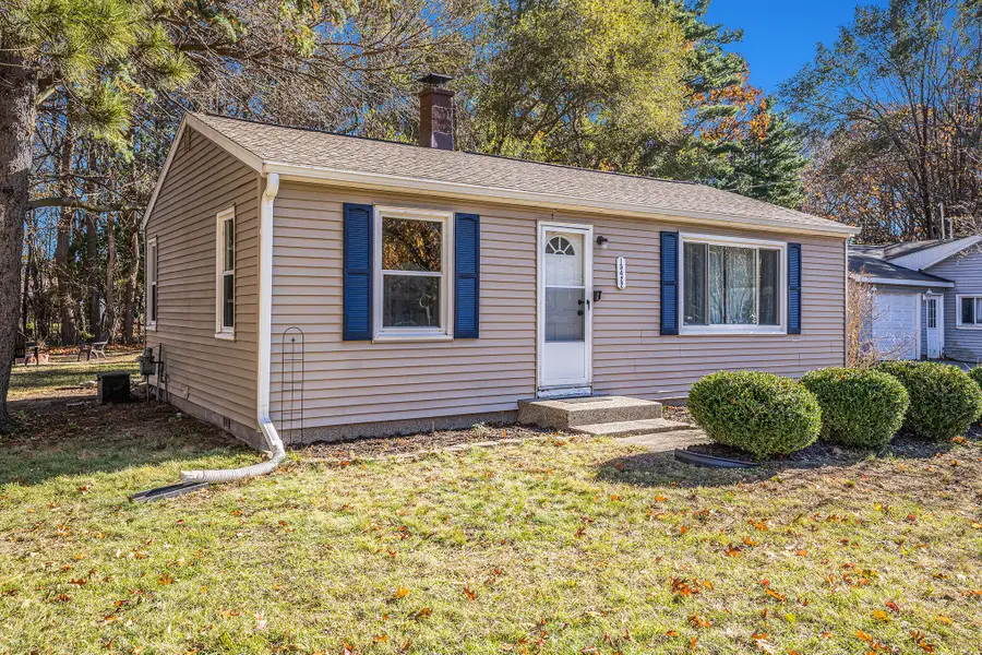 15422 Coleman Avenue, Grand Haven, MI 49417 - Image #2