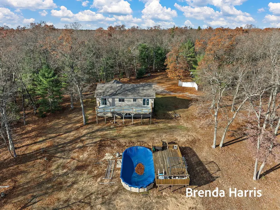 9211 Blue Lake Road, Twin Lake, MI 49457 - Image #3