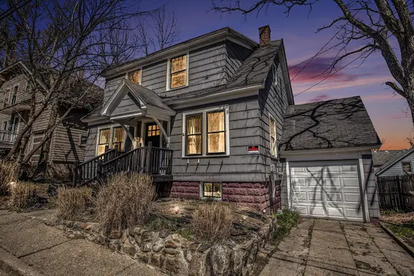 140 Dixie Avenue, Kalamazoo, MI 49001