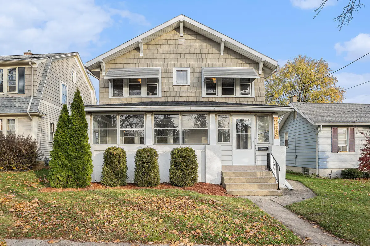 258 Richards Avenue Sw, Grand Rapids, MI 49504 - #1