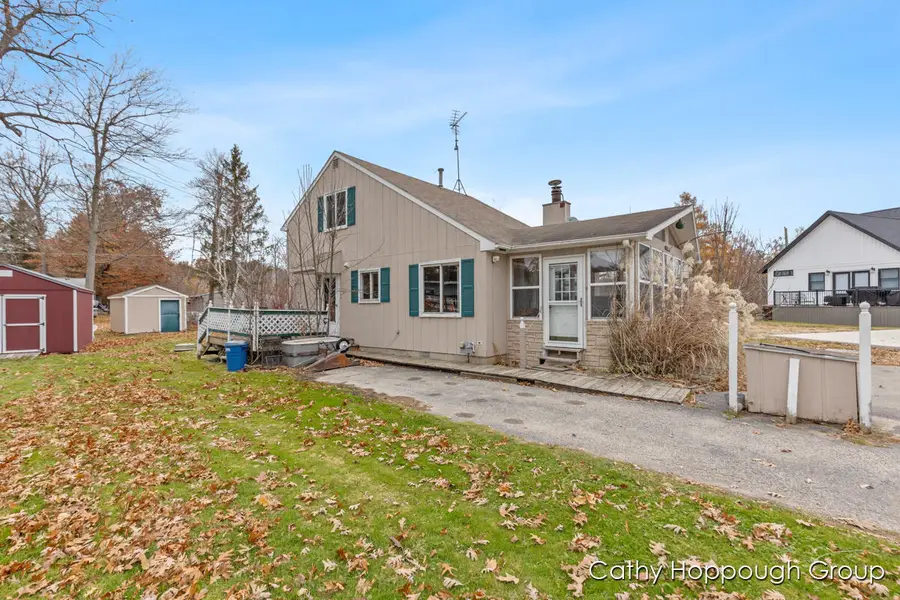 1401 White Birch Drive, Stanton, MI 48888 - Image #2