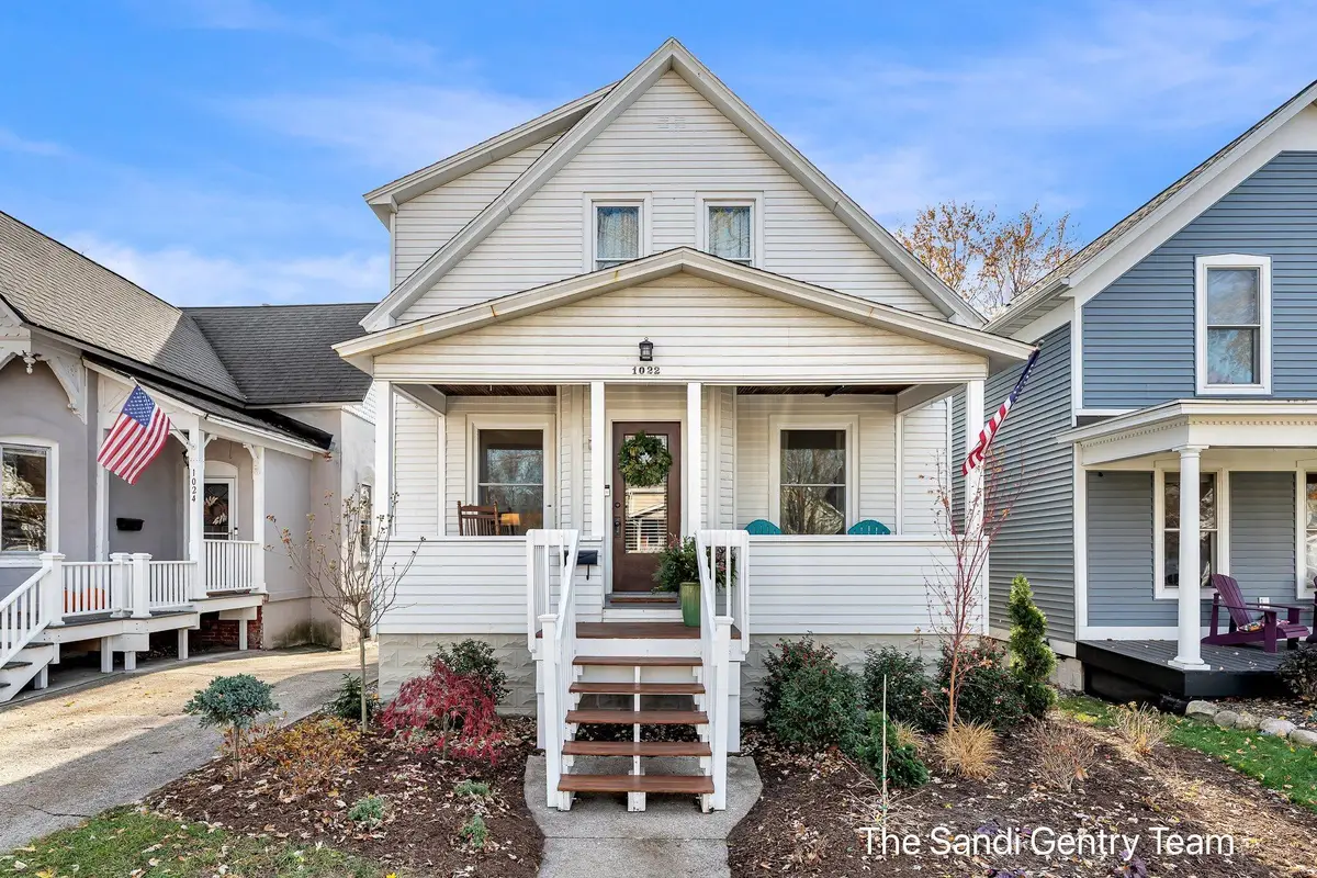 1022 Washington Avenue, Grand Haven, MI 49417 - Image #1