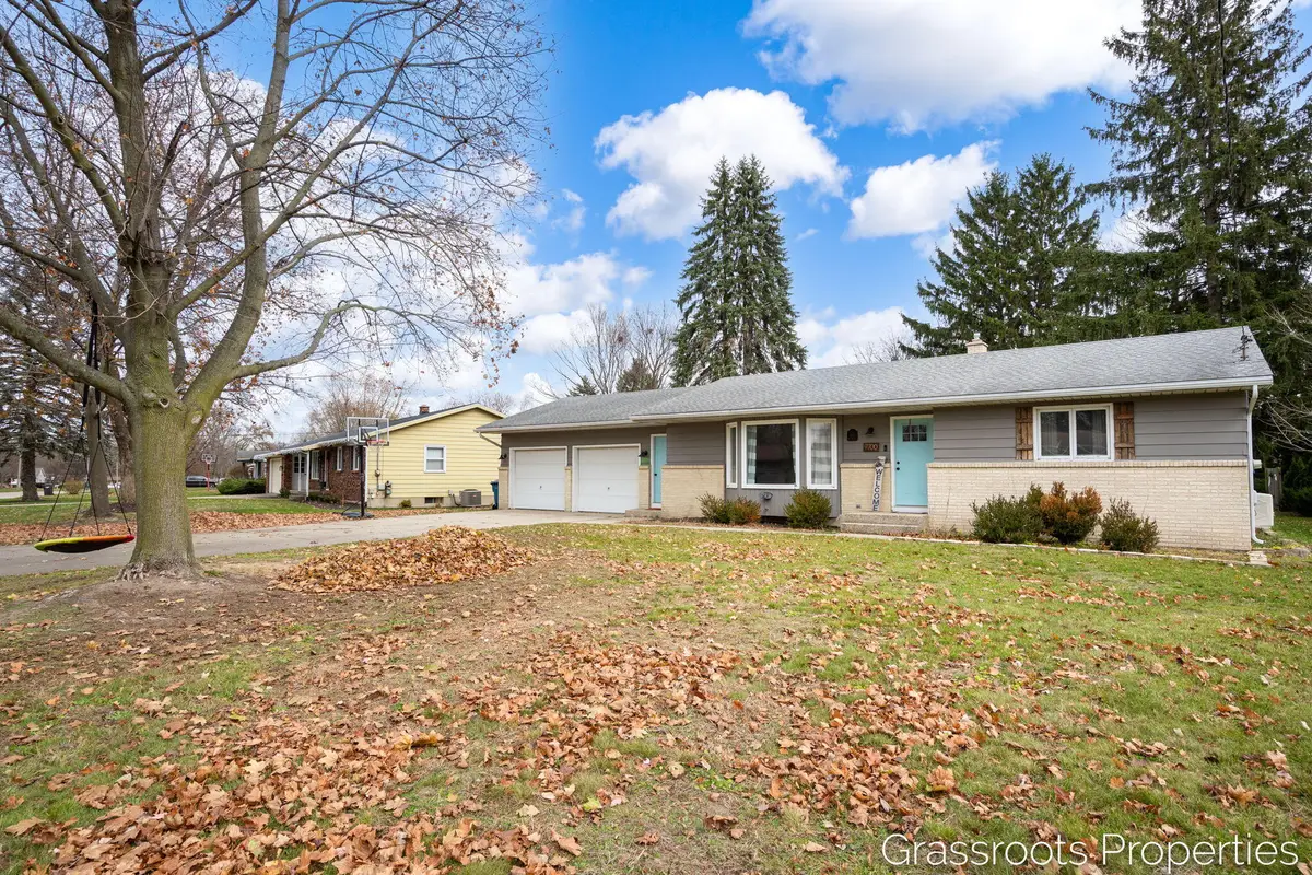 7700 Ridgewood Drive, Jenison, MI 49428 - Image #1