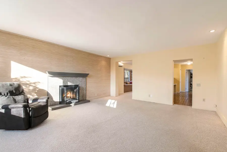 6629 W East Road, Three Oaks, MI 49128 - Image #3