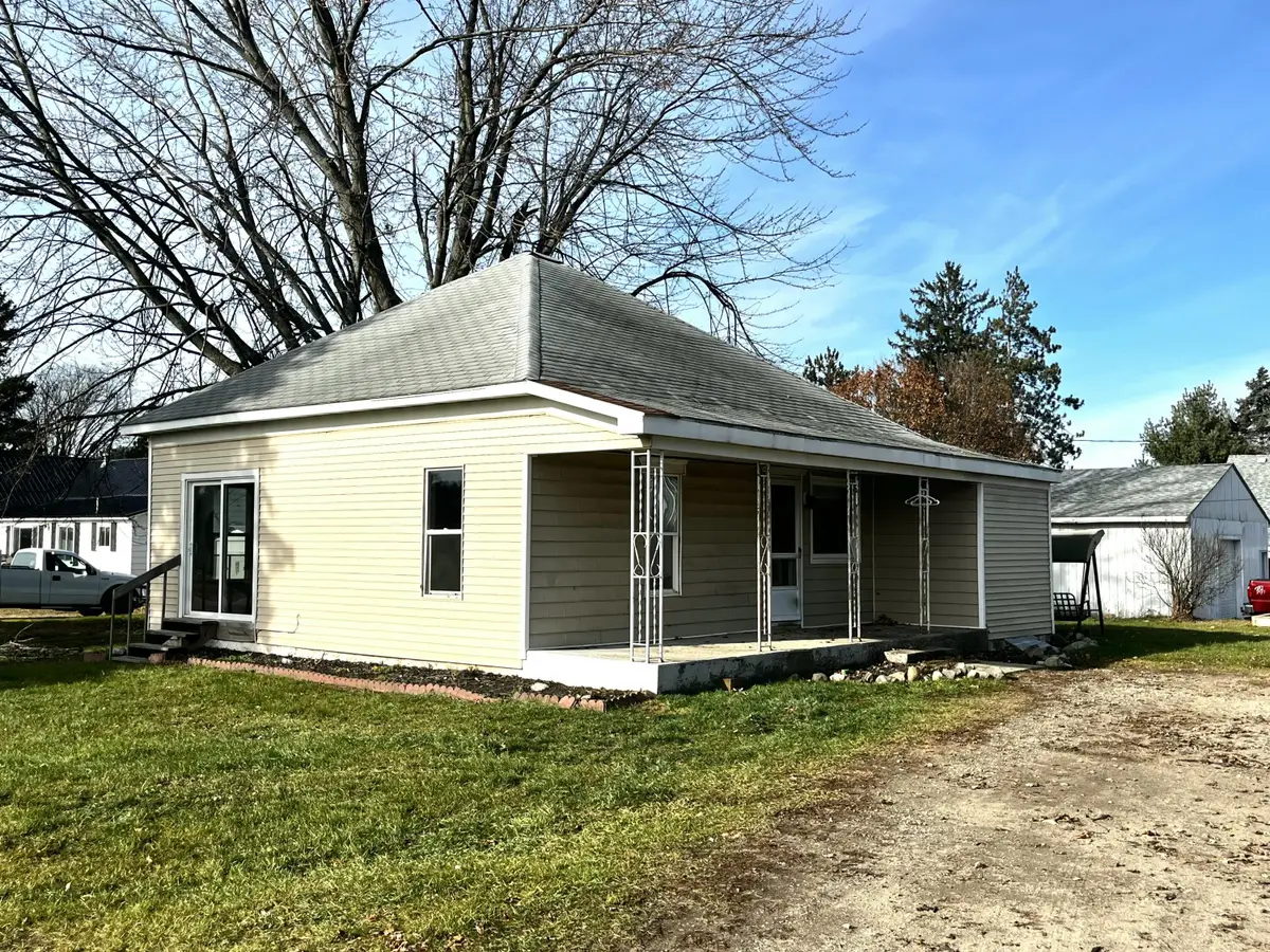 420 W 1st, Trufant, MI 49347 - Image #1
