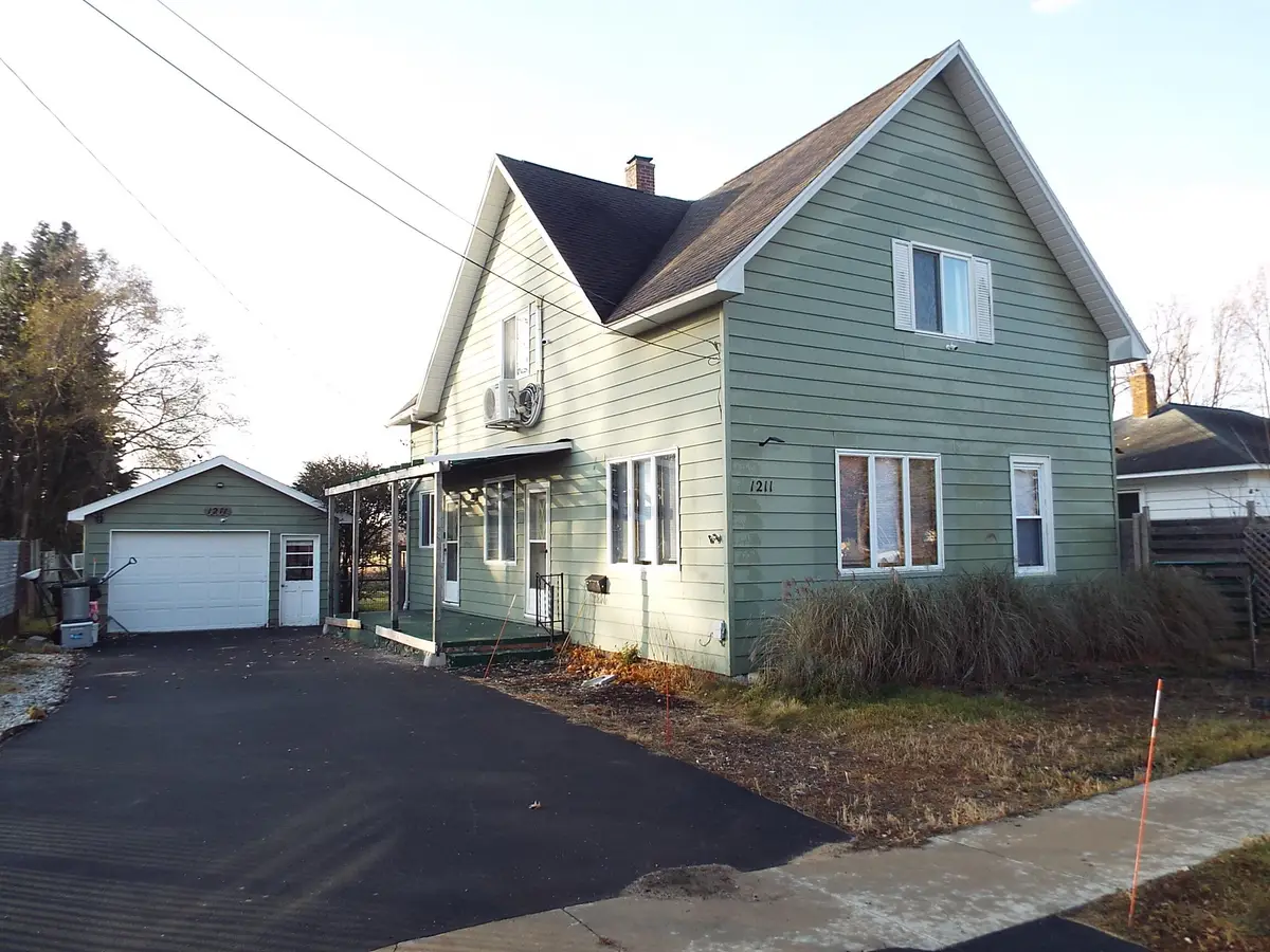 1211 26th Street, Manistee, MI 49660 - Image #1