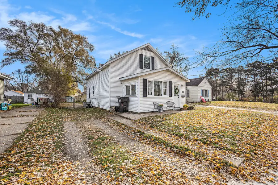 2446 Woodward Avenue Sw, Wyoming, MI 49509 - Image #2