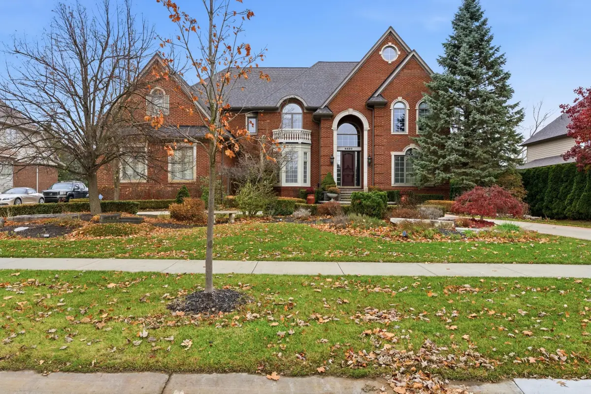5520 Whitehall Boulevard, Rochester, MI 48306 - Image #1