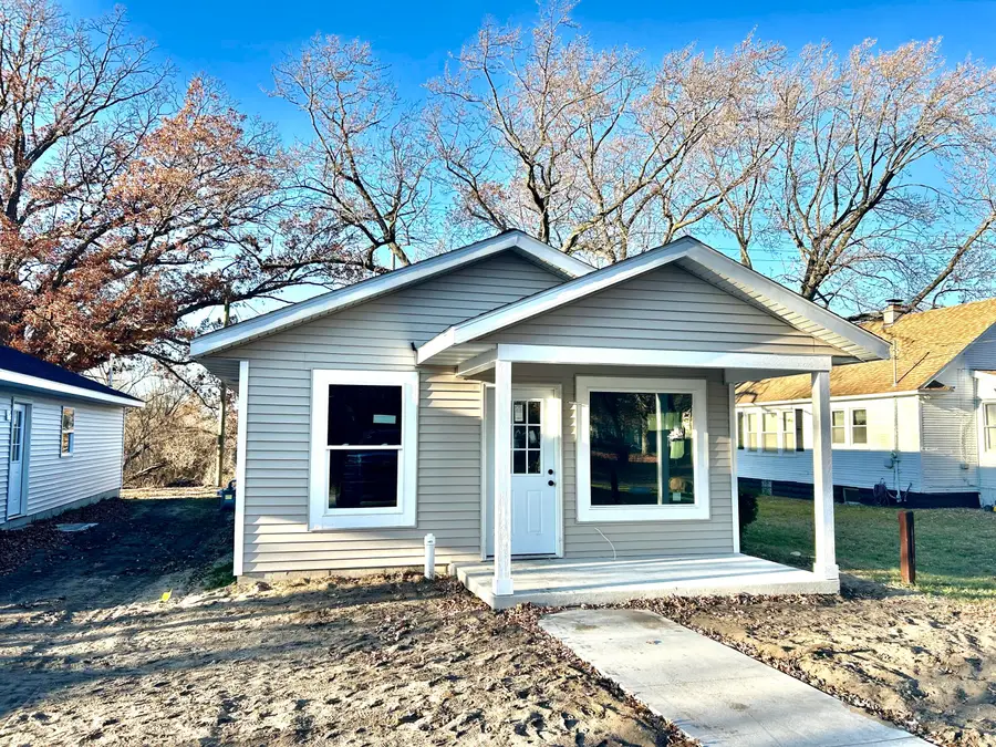 287 E Walton Avenue, Muskegon, MI 49442 - Image #3