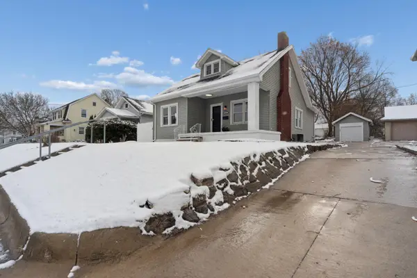 1207 W Michigan Avenue, Jackson, MI 49202