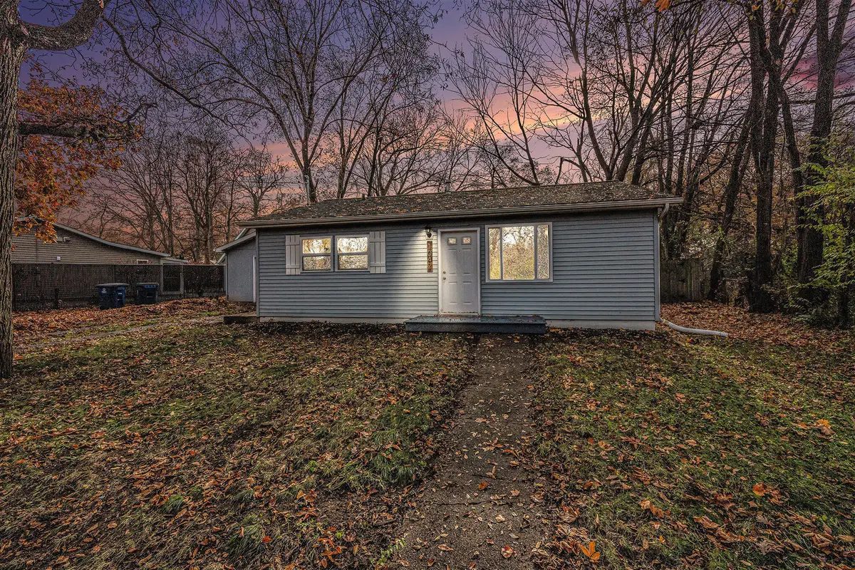 1042 Darwood Avenue, Kalamazoo, MI 49004 - Image #1