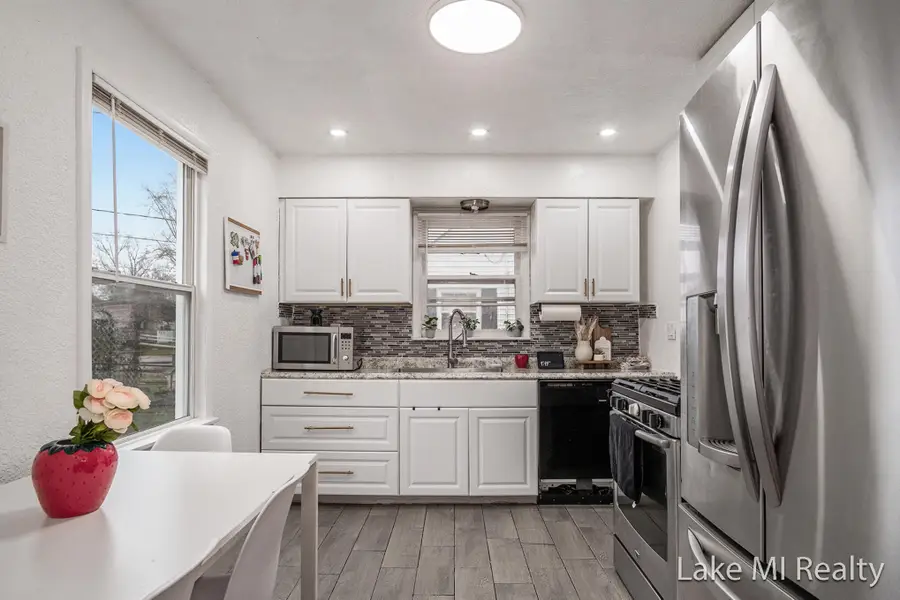 82 Peony Street Sw, Grand Rapids, MI 49548 - Image #3