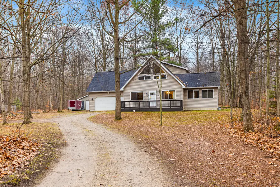 10798 E Remus Road, Mount Pleasant, MI 48858 - Image #2