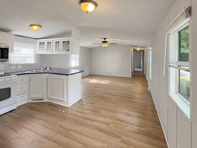 20101 Tamarack Drive, Howard City, MI 49329 - Image #3