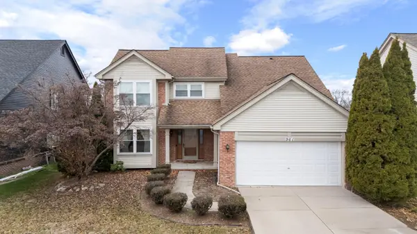 961 W Rose Avenue, Garden City, MI 48135