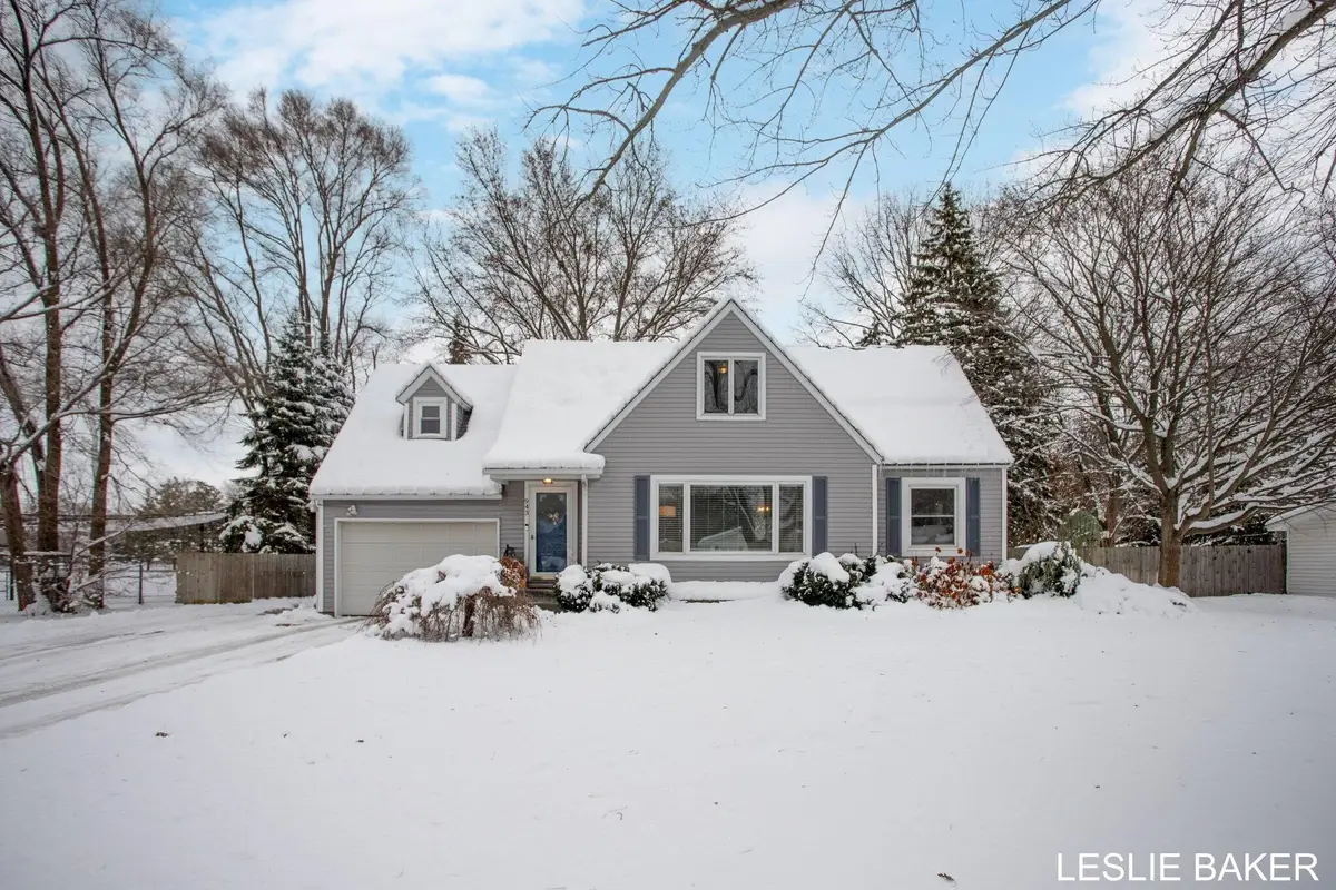 943 College Avenue, Holland, MI 49423 - Image #1