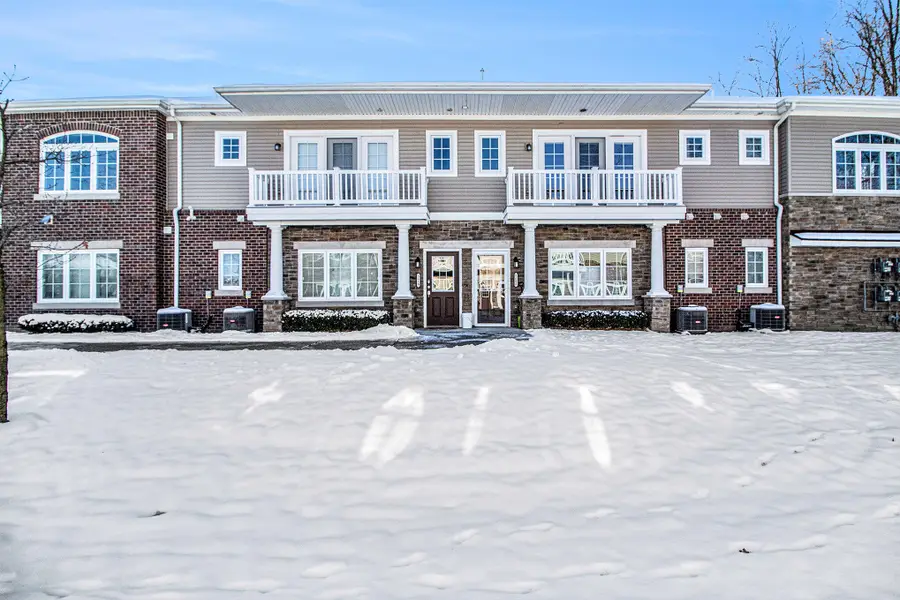 5610 Arbor Chase Drive, Ann Arbor, MI 48103 - Image #3