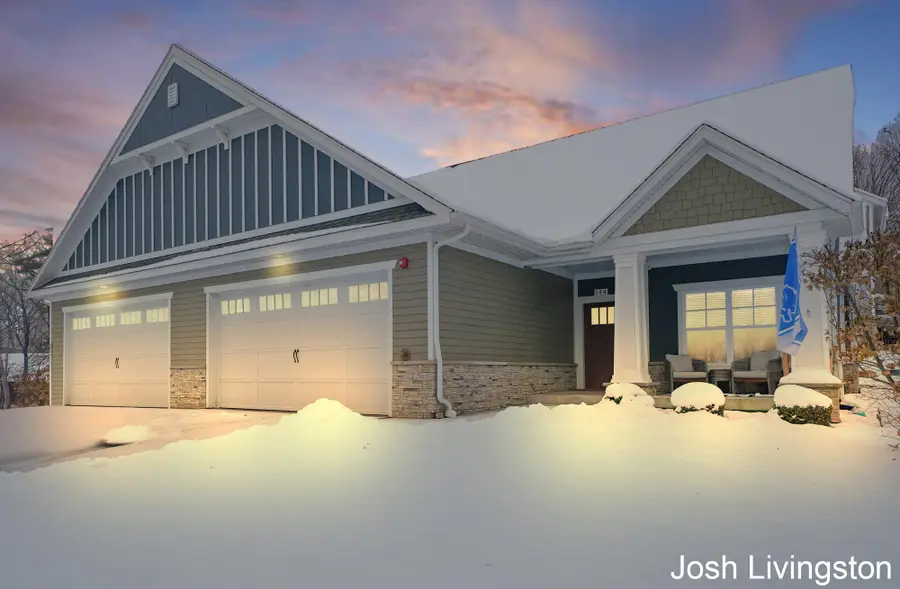 144 Tamarack Lane Ne #1B, Rockford, MI 49341 - Image #2