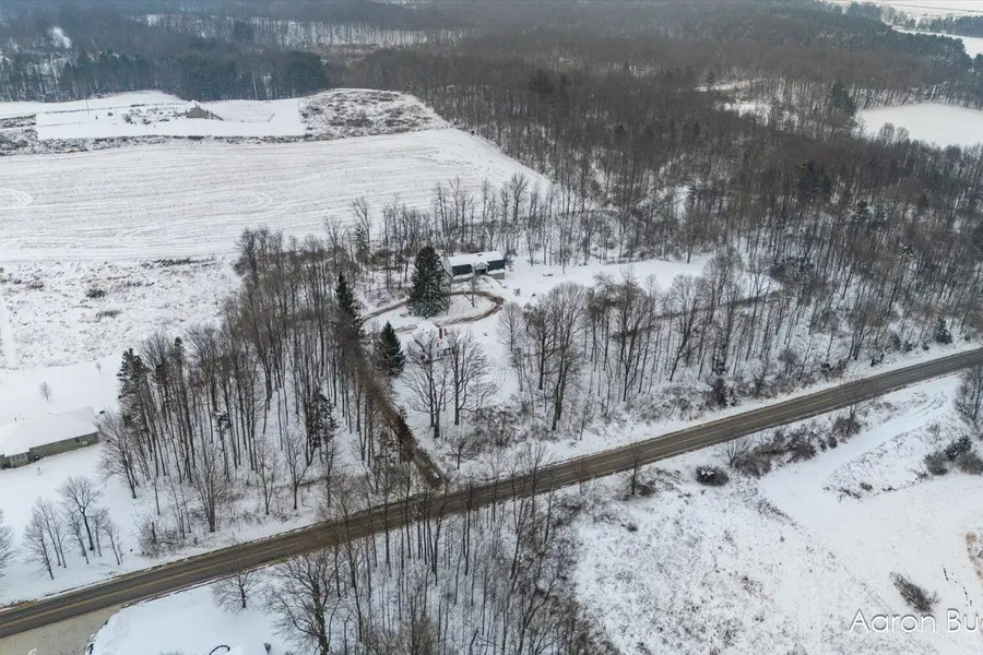 9153 Lawrence Road, Nashville, MI 49073 - Image #3