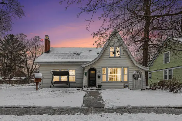 218 W Grove Street, Greenville, MI 48838