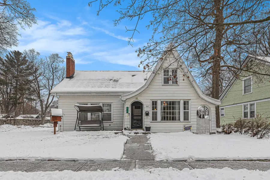 218 W Grove Street, Greenville, MI 48838 - Image #3