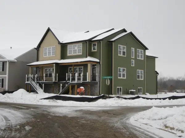 2096 Kensington Park Circle, Holland, MI 49423