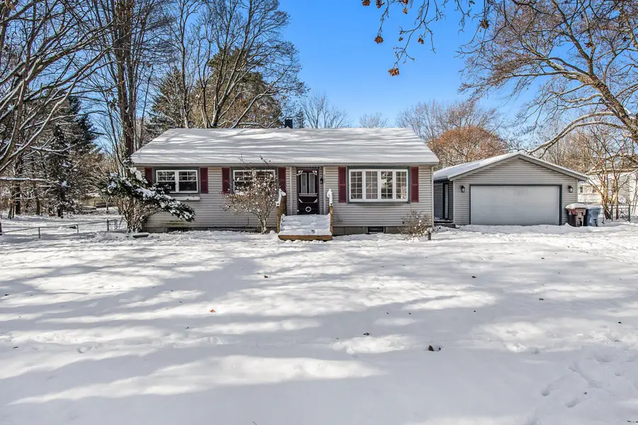 565 N Marshall Avenue, Marshall, MI 49068 - Image #2
