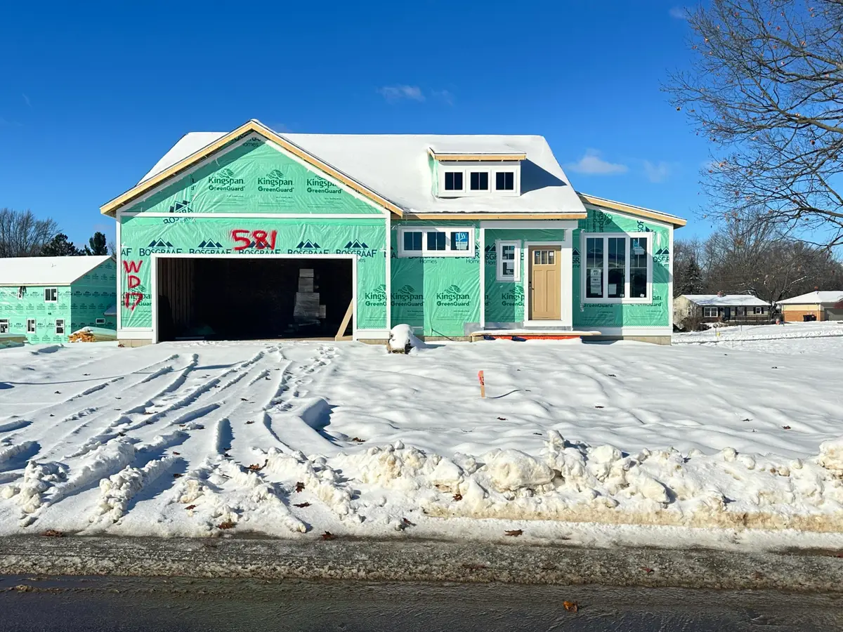 581 Waterford Village Drive Nw, Grand Rapids, MI 49534 - Image #1
