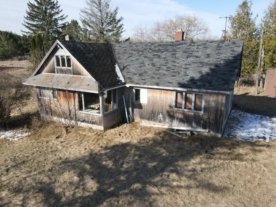 14246 County Road 441, Posen, MI 49776 - Image #3