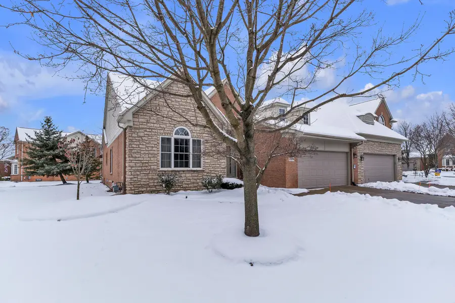 2260 Lexington Circle N, Canton, MI 48188 - Image #3