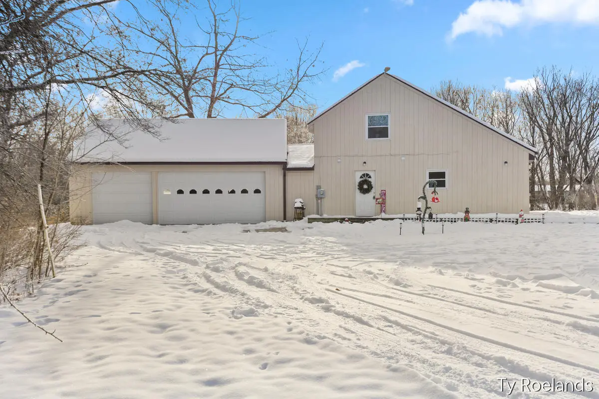 1067 Somers Road, Lyons, MI 48851 - Image #1