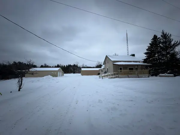 17535 18 Mile Road, Leroy, MI 49655